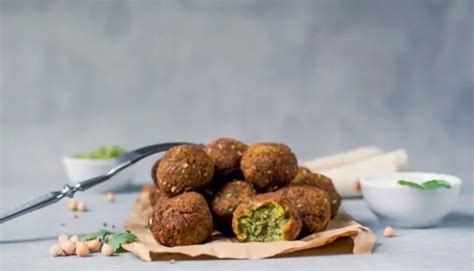 Is Falafel a Protein? Exploring the Culinary and Nutritional Mysteries of a Middle Eastern Delight